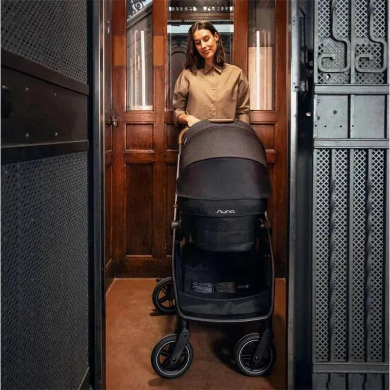 Nuna - Swiv Stroller, Cedar